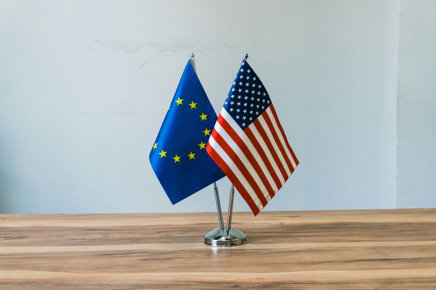 Europe vs USA: Immigration in 2026 — What Has Changed and What It Means for You